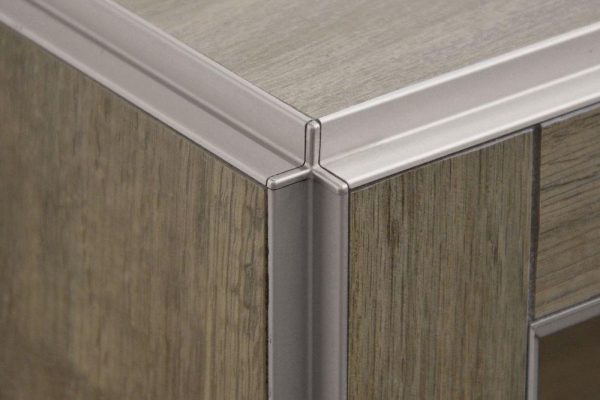 INDEC RECESS CORNER TRIM 3/8  ALUM POLISH CHROME - Image 2