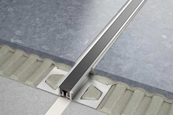 DILE-KSN 1/2 Inch ALUM W/ 7/16  JOINT GROUT GREY - Image 2