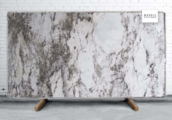 Marble Systems - Colonial Dream Polished Granite Slab Random 1 1/4 - SL90467