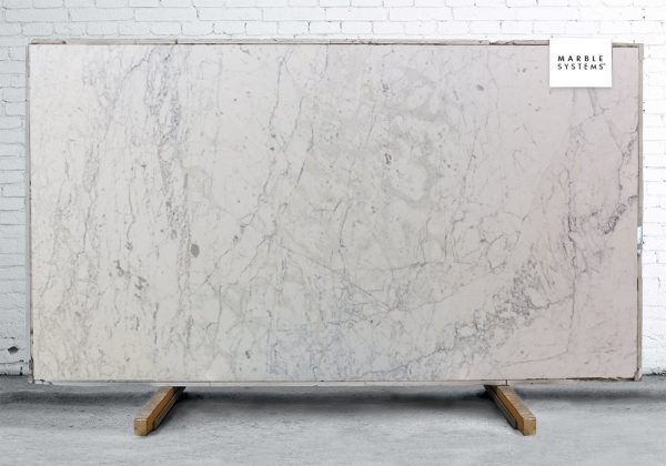 Marble Systems - Calacatta Miele Honed Marble Slab Random 1 1/4 - SL90895