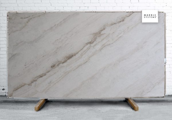 Marble Systems - Glorious White Polished Marble Slab Random 3/4 - SL91022