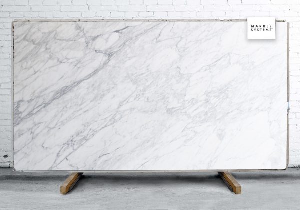 Marble Systems - Calacatta Belgia Honed Marble Slab Random 1 1/4 - SL91083